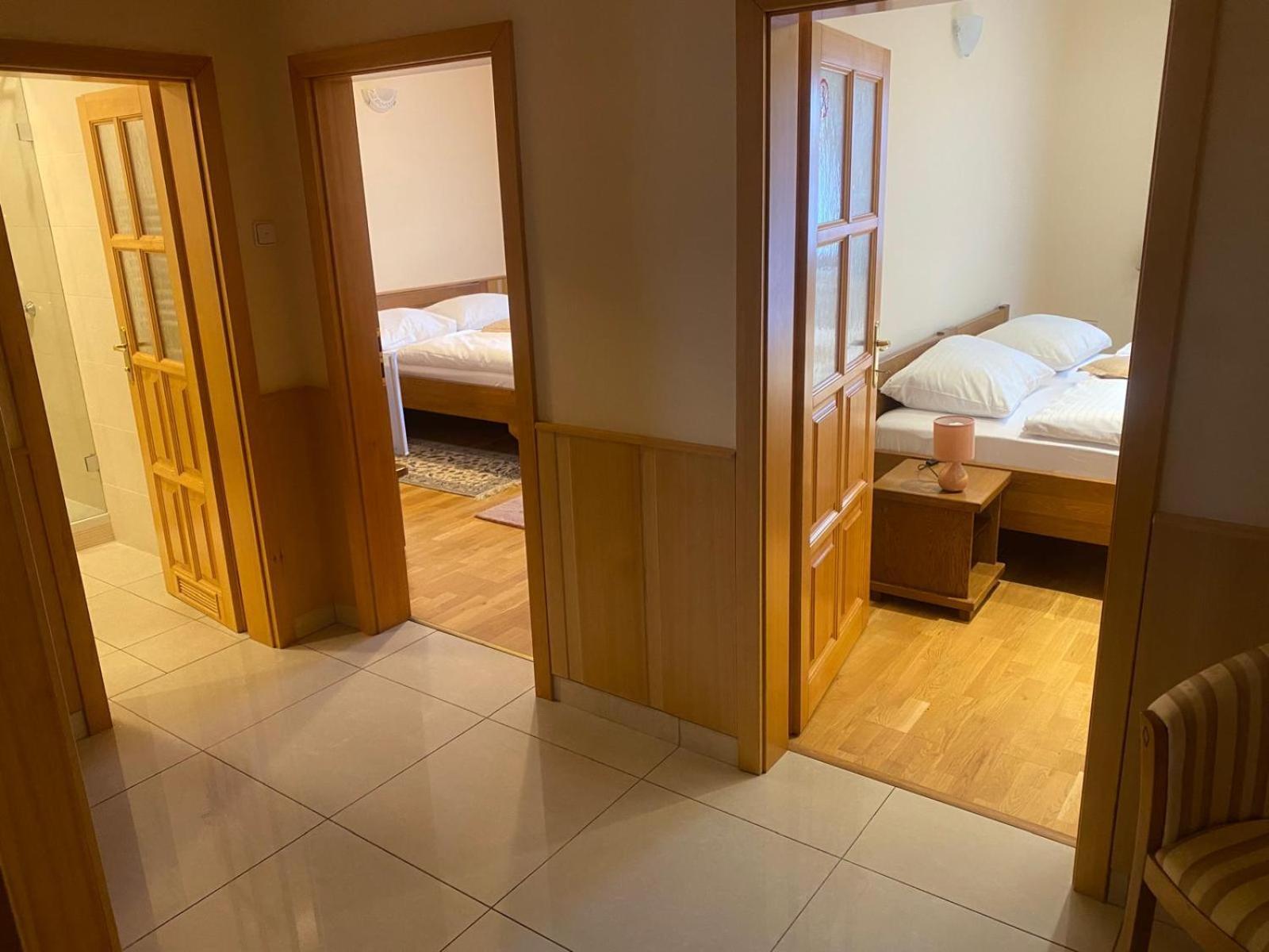 Karpatsky Dvor 3*